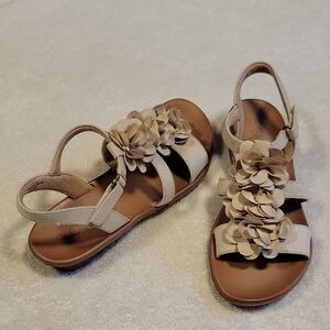 Women's Beige Flower-Accent Sandals